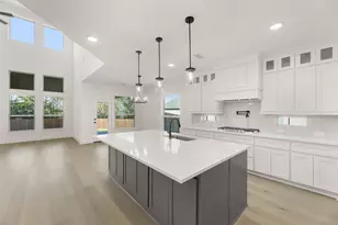 721 S Hidden Lks Dr, DeSoto, TX 75115 - Photo 12