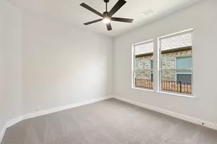 321 Bowrider Ln, Granbury, TX 76049 - Photo 10