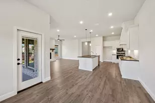 321 Bowrider Ln, Granbury, TX 76049 - Photo 20