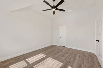 321 Bowrider Lane, Granbury, TX 76049 - Photo 8