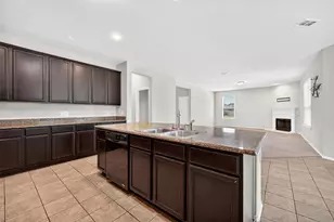 4515 Hummingbird Dr, Sherman, TX 75092 - Photo 4