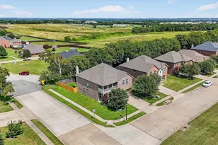 4515 Hummingbird Dr, Sherman, TX 75092 - Photo 4