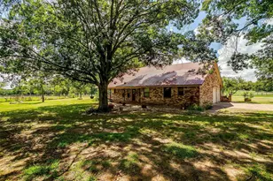 401 Eddy Ave, Joshua, TX 76058 - Photo 6