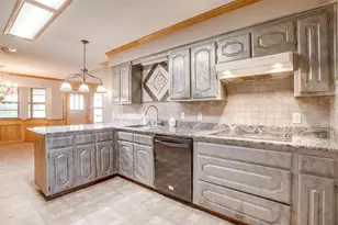 401 Eddy Ave, Joshua, TX 76058 - Photo 18