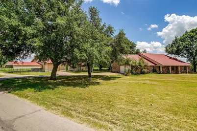 401 Eddy Avenue, Joshua, TX 76058 - Photo 28