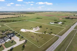 1397 Ole School Pkwy, Crawford, TX 76638 - Photo 32