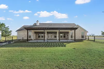 1397 Ole School Parkway, Crawford, TX 76638 - Photo 24