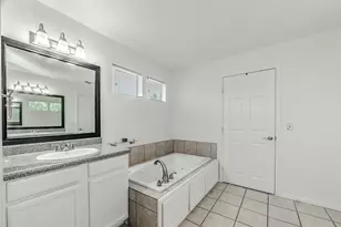 1902 Shorewood Dr, Grapevine, TX 76051 - Photo 36