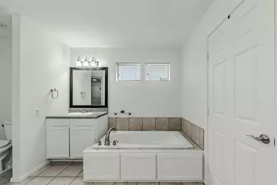 1902 Shorewood Drive, Grapevine, TX 76051 - Photo 34