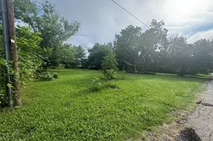 305 E Neagle Ave, Paris, TX 75460 - Photo 8