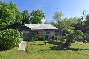 305 E Neagle Ave, Paris, TX 75460 - Photo 2