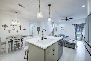 5807 Black Pine Cir, Granbury, TX 76048 - Photo 10