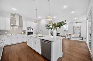 928 Banyan Tree Ln, Richardson, TX 75081 - Photo 2