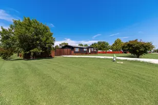 5715 Shady Hill Cir, Princeton, TX 75407 - Photo 14