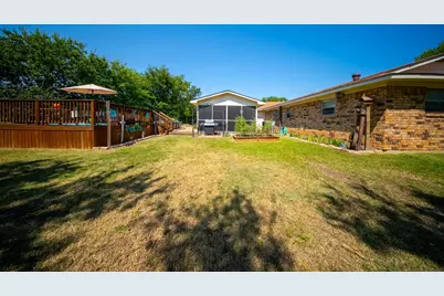 3291 N Grand Avenue, Gainesville, TX 76240 - Photo 36