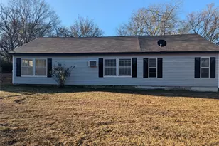 502 E Baker, Hamilton, TX 76531 - Photo 2