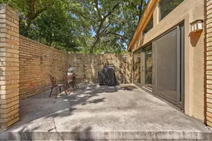 2304 Oak Forest Ct, Arlington, TX 76012 - Photo 30