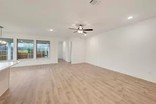 1020 Violet Dr, Crowley, TX 76036 - Photo 24