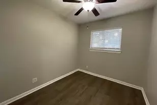 1329 Harrison Ln, Hurst, TX 76053 - Photo 16