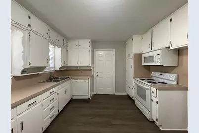 1329 Harrison Lane, Hurst, TX 76053 - Photo 6