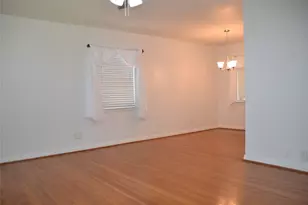 3879 Clover Ln, Dallas, TX 75220 - Photo 6