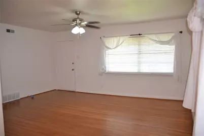3879 Clover Lane, Dallas, TX 75220 - Photo 8