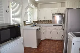 3879 Clover Ln, Dallas, TX 75220 - Photo 2