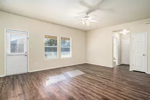 609 Whitefish Dr, Cleburne, TX 76033 - Photo 4