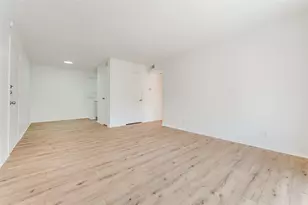 4859 Cedar Springs Rd, Dallas, TX 75219 - Photo 12