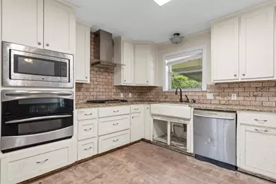 849 Deer Ridge Drive, Woodway, TX 76712 - Photo 8