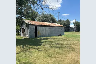 621 Blackjack Street, Dublin, TX 76446 - Photo 2