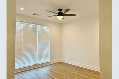 408 Dr Martin Luther King Jr Boulevard #203, Waxahachie, TX 75165 - Photo 8