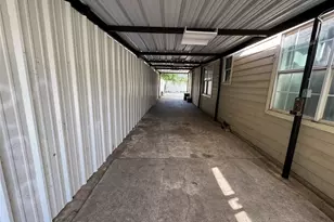 407 S Garrett Ave, Dallas, TX 75223 - Photo 16