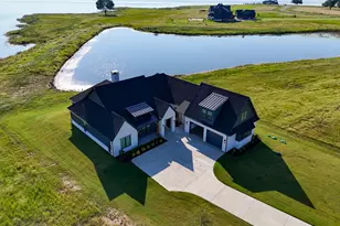 415 Sailview Ct, Honey Grove, TX 75446 - Photo 2