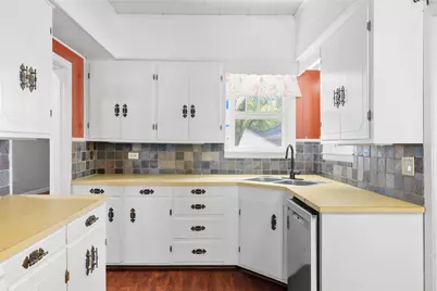 1005 Jernigan Street, Commerce, TX 75428 - Photo 8