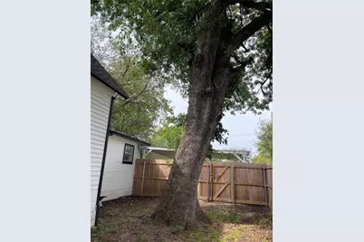 200 S Austin Street, Rice, TX 75155 - Photo 22