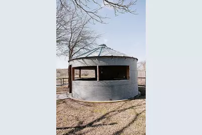 937 Silver River Road, Gholson, TX 76705 - Photo 8