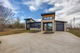 205 Msn Hls Dr, Gordonville, TX 76245 - Photo 1