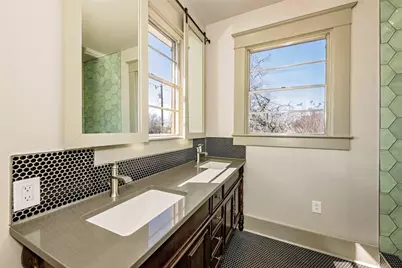 407 E Franklin Street, Hillsboro, TX 76645 - Photo 14