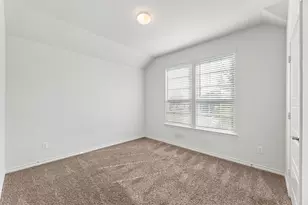 3609 Sabine Dr, Little Elm, TX 75068 - Photo 4