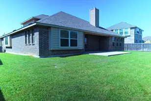 1305 Monticello Dr, Burleson, TX 76028 - Photo 2