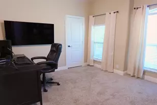 1305 Monticello Dr, Burleson, TX 76028 - Photo 14