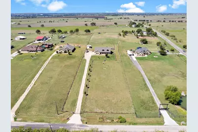 128 County Road 4430, Rhome, TX 76078 - Photo 30