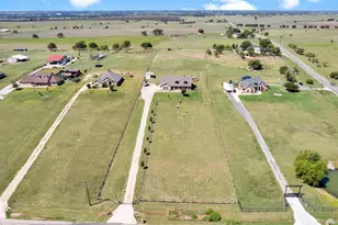 128 Co Rd 4430, Rhome, TX 76078 - Photo 2