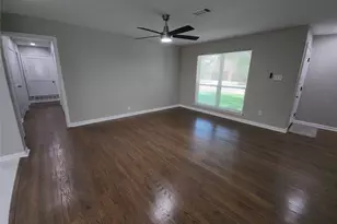 5104 Laurel Ln, North Richland Hills, TX 76180 - Photo 4