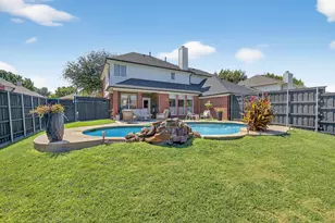 709 Summit Ridge, Lewisville, TX 75077 - Photo 2