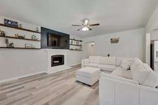 1525 Sand Dollar Trl, Weatherford, TX 76087 - Photo 2