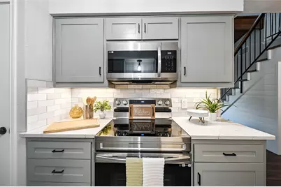 1008 Forest Creek Street, Benbrook, TX 76126 - Photo 8