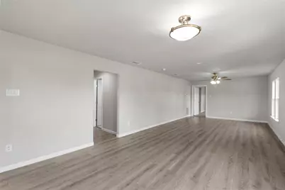 1929 Gurley Lane, Waco, TX 76706 - Photo 6