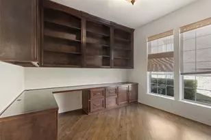 2070 Azalea Trail, Irving, TX 75063 - Photo 18